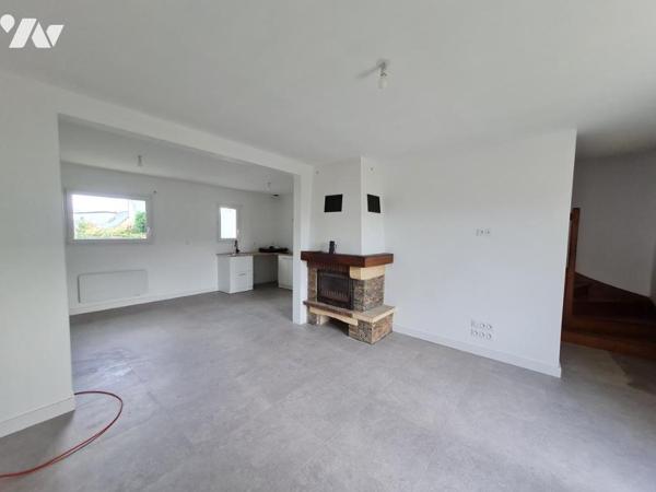 À Vendre à Radenac Maison située à pied du bourg