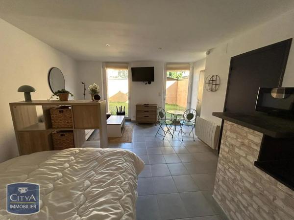Appartement à louer 1 pièce 32.63m² Laval (53000)
