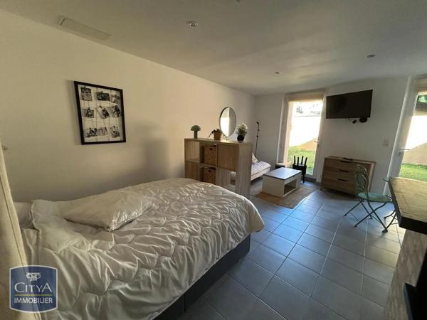 Appartement à louer 1 pièce 32.63m² Laval (53000)