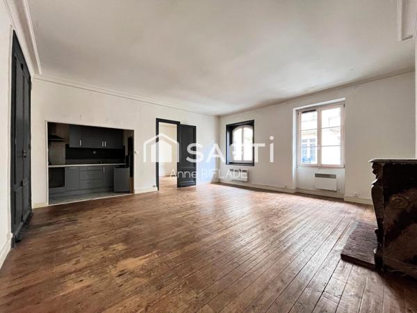 Jardin Public / Quinconces - Spacieux T2