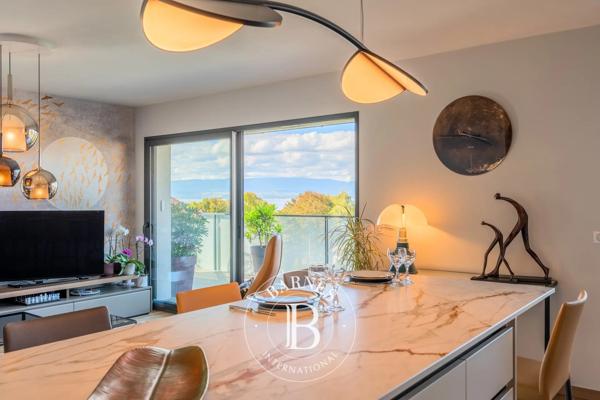 Évian-les-Bains, Appartement 2 Chambres -  71 m² à vendre