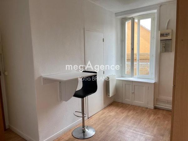 Appartement à LAVAL, 53000 - 2 pièces 27m²