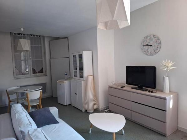 Joli studio meublé au coeur du centre historique de Figeac