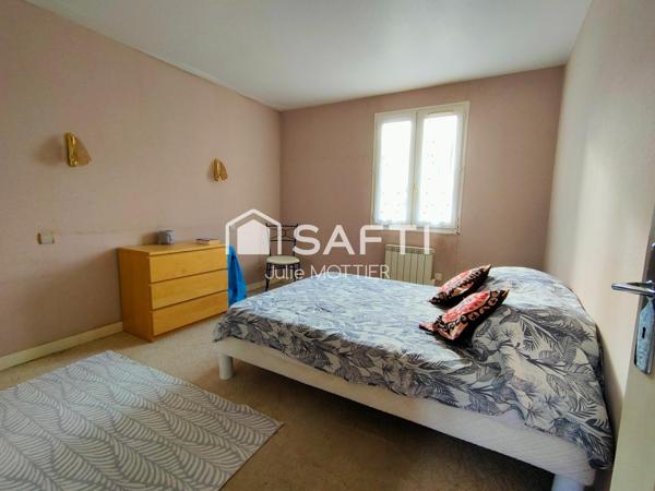 Maison au centre de La Flotte Calme et sans mitoyenneté