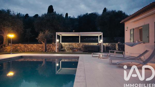 Maison à vendre 6 pièces 340 m² Grasse