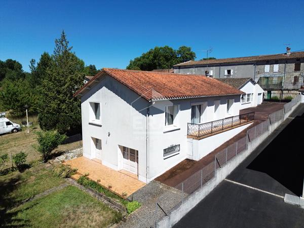 Maison à vendre Roullet Saint Estephe 16440 - Garage et atelier
