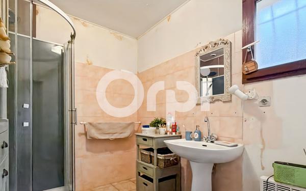 Maison à vendre    4 pièces •  Ruoms