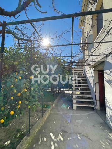 Canohes, maison de village 7 pièces, 238 m² sur parcelle 440m² avec 2 garages