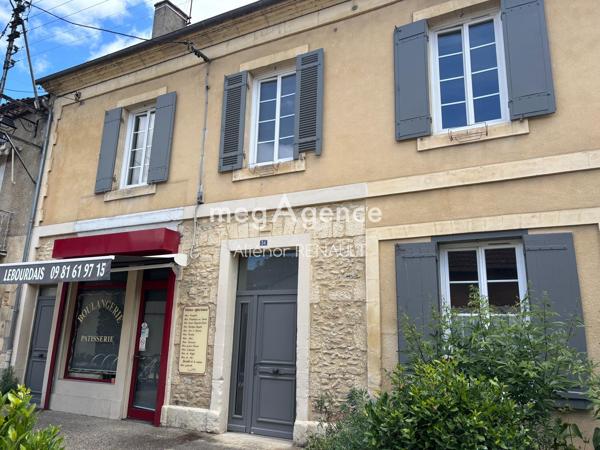 Immeuble à LE BUGUE, 24260 - 200m²