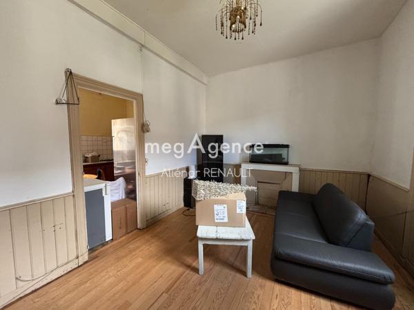 Immeuble à LE BUGUE, 24260 - 200m²