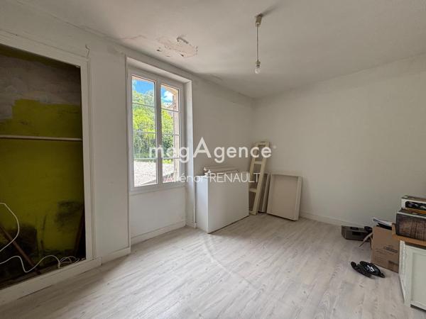 Immeuble à LE BUGUE, 24260 - 200m²