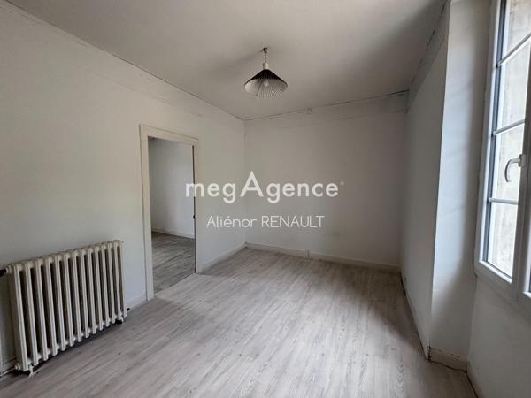 Immeuble à LE BUGUE, 24260 - 200m²