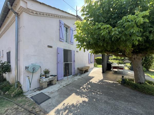 Maison ancienne rénovée 142 M2 avec dépendances sur 4226 M2 de terrain