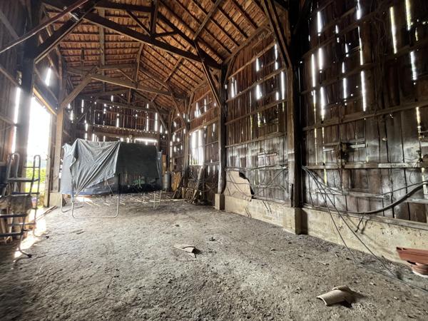 Maison ancienne rénovée 142 M2 avec dépendances sur 4226 M2 de terrain