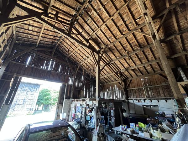 Maison ancienne rénovée 142 M2 avec dépendances sur 4226 M2 de terrain