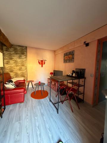 Maison + studio indépendant, beau potentiel