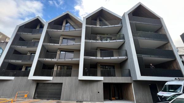 Dpt Finistère (29), à vendre au cœur du centre ville de QUIMPER, appartement T2 de 42,40 m² habitable - Balcon.