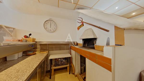 FOND DE COMMERCE RESTAURATION PIZZERIA AVEC TERRASSE RESERVE ET APPARTEMENT