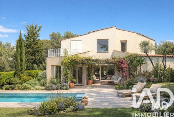 Maison à vendre 5 pièces 215 m² Roquefort-les-Pins