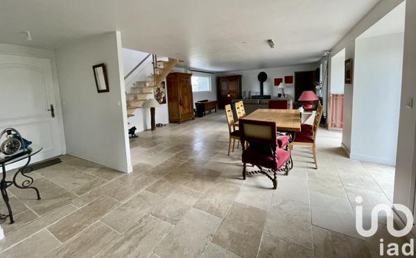 Maison traditionnelle 6 pièces de 190 m² à Paimpol (22500)