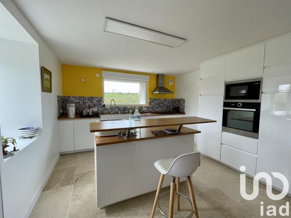 Maison traditionnelle 6 pièces de 190 m² à Paimpol (22500)