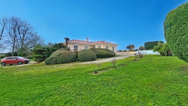 Calme absolu et beaux volumes à la campagne