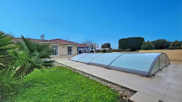 Calme absolu et beaux volumes à la campagne