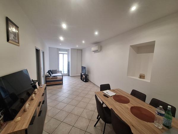 Appartement Sete 3 pièce(s) 62 m2 avec cellier et cave privative