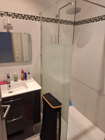 Appartement Sete 3 pièce(s) 62 m2 avec cellier et cave privative