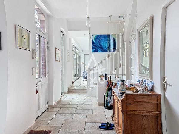 Maison normande 216 m²  5 chambres  Garage  Jardin 315 m²  Centre-ville Beauvais