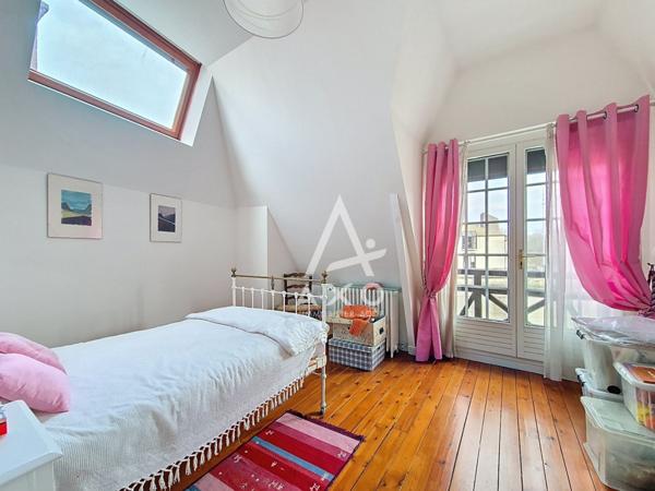 Maison normande 216 m²  5 chambres  Garage  Jardin 315 m²  Centre-ville Beauvais