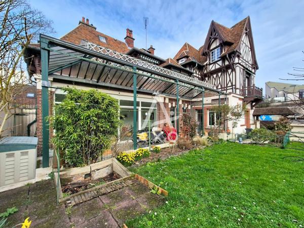 Maison normande 216 m²  5 chambres  Garage  Jardin 315 m²  Centre-ville Beauvais