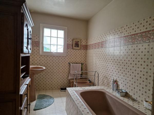 Crépy-en-Valois (60800) MAISON TRADITIONNELLE VIVABLE DE PLAIN-PIED 194 m² AVEC SOUS-SOL TOTAL