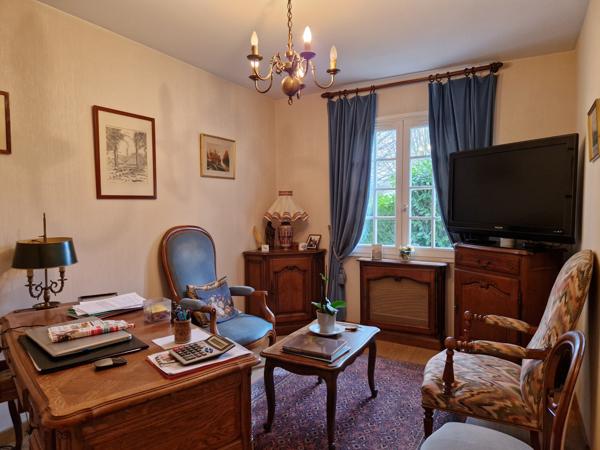 Crépy-en-Valois (60800) MAISON TRADITIONNELLE VIVABLE DE PLAIN-PIED 194 m² AVEC SOUS-SOL TOTAL