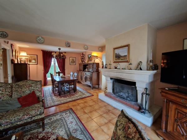 Crépy-en-Valois (60800) MAISON TRADITIONNELLE VIVABLE DE PLAIN-PIED 194 m² AVEC SOUS-SOL TOTAL