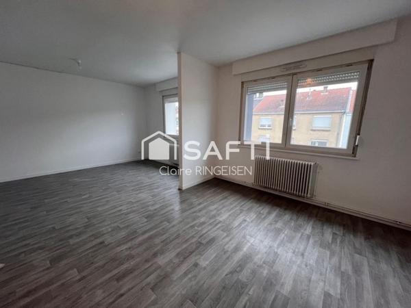 Immeuble - 6 appartements - Local commercial - Forbach