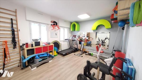 CARHAIX - LOCAL PROFFESSIONNEL