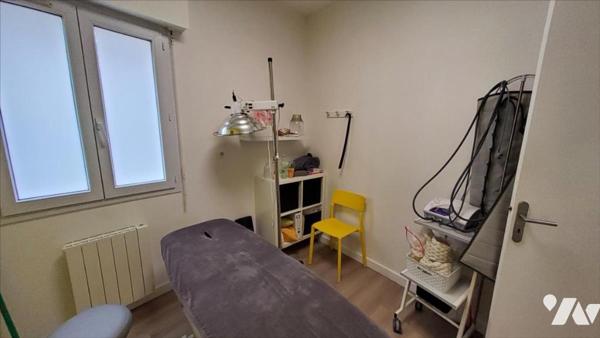 CARHAIX - LOCAL PROFFESSIONNEL