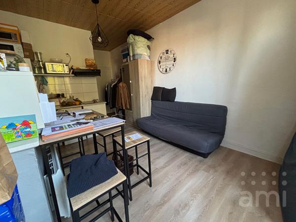 STUDIO MEUBLE NIORT - 1 pièce(s) - 19.15m²