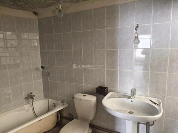 Vente Maison 2 pièces 80 m2 à La Chartre-sur-le-Loir