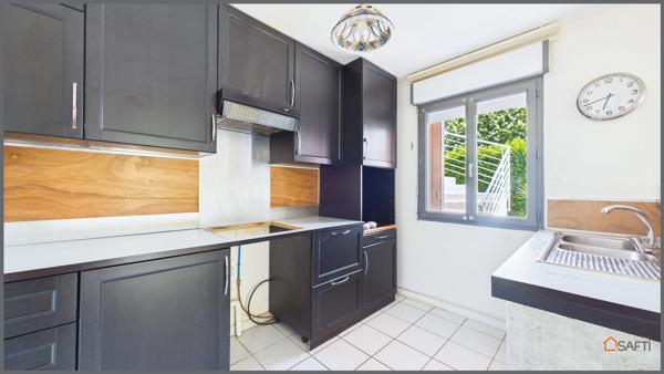 EXCLUSIVITÉ – UN APPARTEMENT AUX ALLURES DE MAISON AVEC 328 M² DE JARDIN PRIVATIF À SAINT-MÉDARD-EN-JALLES