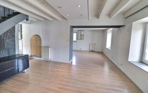 Maison à vendre    4 pièces •  Chirens