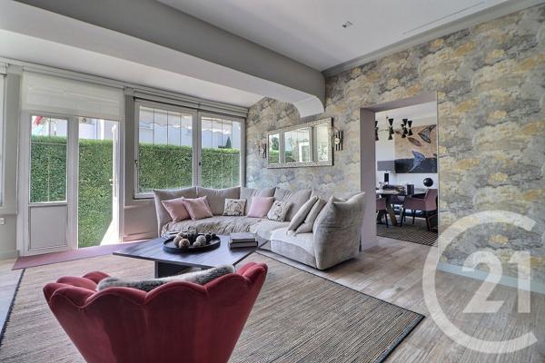 Maison à vendre  7 pièces - 244 m2 ST RAPHAEL - 83