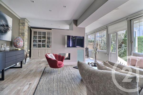 Maison à vendre  7 pièces - 244 m2 ST RAPHAEL - 83