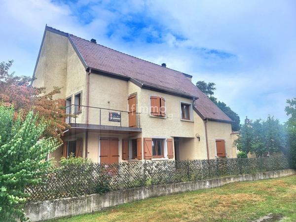 Grande maison 10 pièces – 213 m² – 6 chambres + studio indépendant