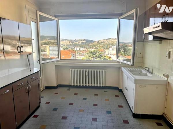 GRAND T4 TRAVERSANT DE 104,55 m² – DERNIER ÉTAGE – VUE IMPRENABLE