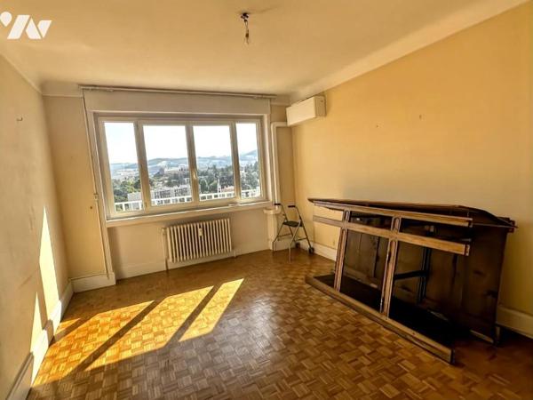 GRAND T4 TRAVERSANT DE 104,55 m² – DERNIER ÉTAGE – VUE IMPRENABLE