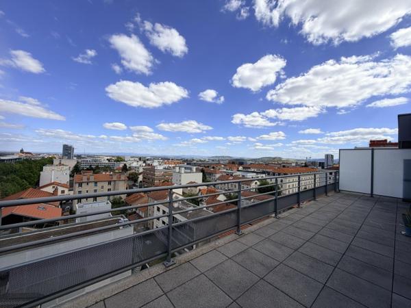 Vente / Penthouse à Clermont-Ferrand (63100)
