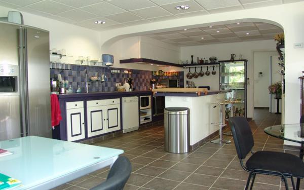 Maison à vendre    7 pièces • 248,05 m2 Ailly-sur-Noye