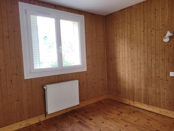 FAVERGES. APPARTEMENT 4PIECES AVEC CAVE